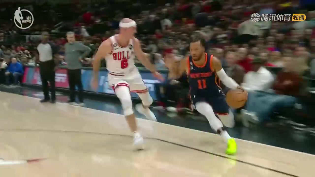 秀啊！布倫森腳踝終結(jié)將卡魯索晃倒坐地！再三分殺死比賽（布倫森集錦）